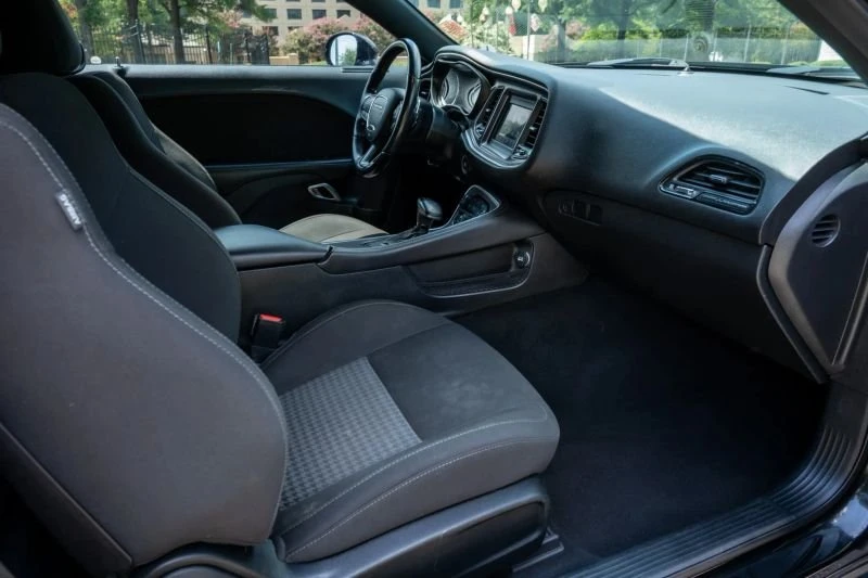 2020 Dodge Challenger 3rd Gen - Image 13 of 20