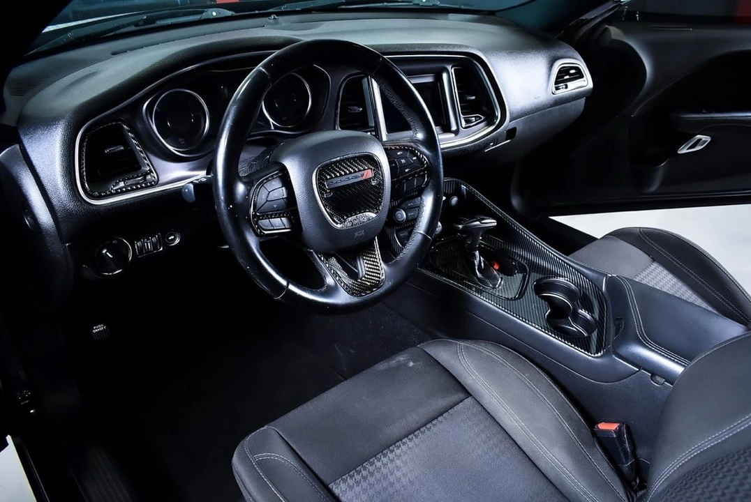 2020 Dodge Challenger 3rd Gen - Image 25 of 30