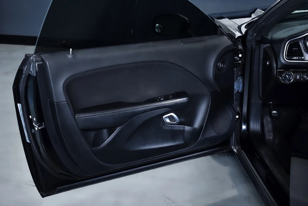 2020 Dodge Challenger 3rd Gen - Image 20 of 30