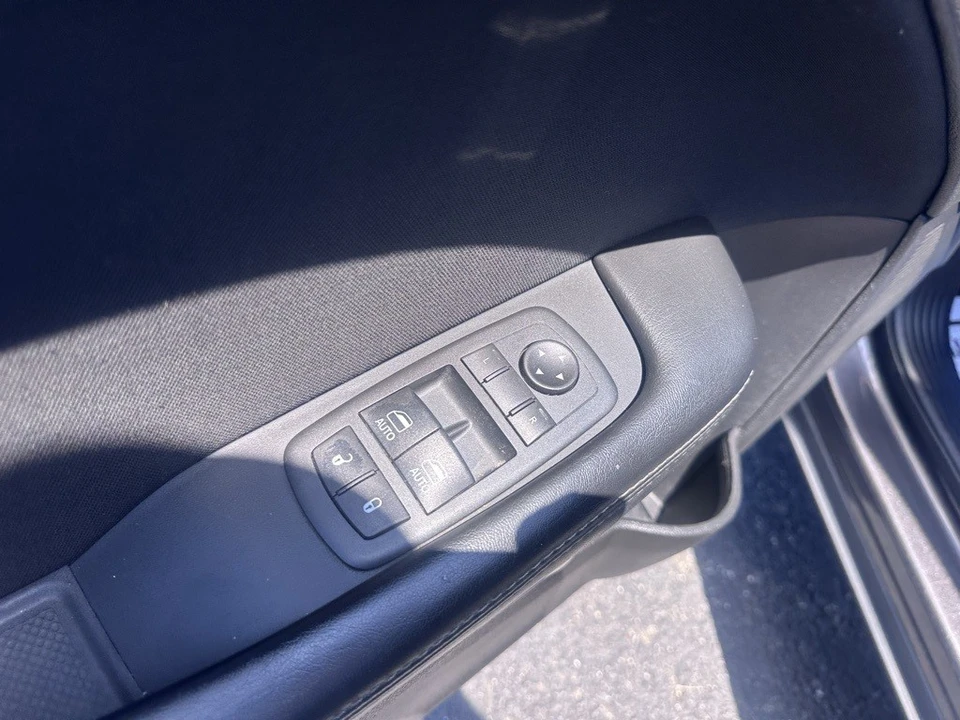 2020 Dodge Challenger 3rd Gen - Image 5 of 12