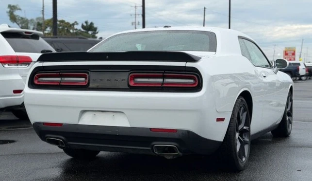 2020 Dodge Challenger 3rd Gen - Image 6 of 17