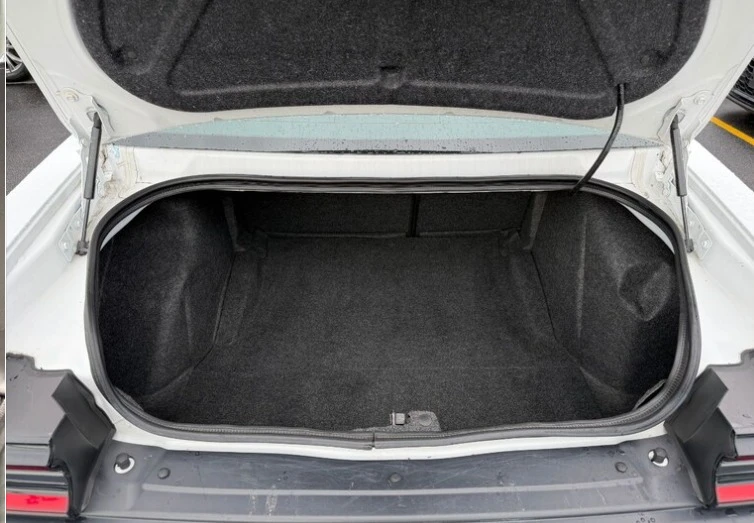2020 Dodge Challenger 3rd Gen - Image 17 of 17