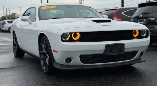 2020 Dodge Challenger 3rd Gen - Image 2 of 17