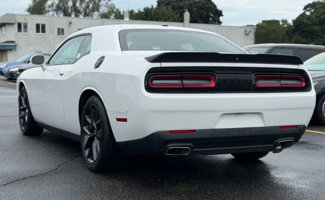 2020 Dodge Challenger 3rd Gen - Image 4 of 17