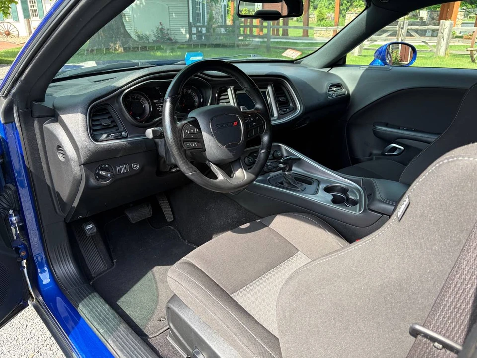 2020 Dodge Challenger 3rd Gen - Image 11 of 17