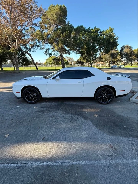 2020 Dodge Challenger 3rd Gen - Image 8 of 17