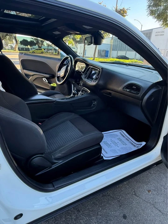 2020 Dodge Challenger 3rd Gen - Image 16 of 17