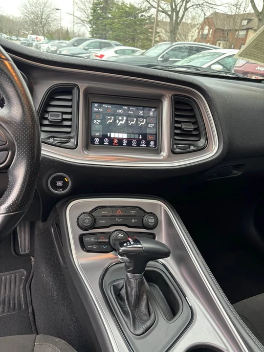 2020 Dodge Challenger 3rd Gen - Image 6 of 10