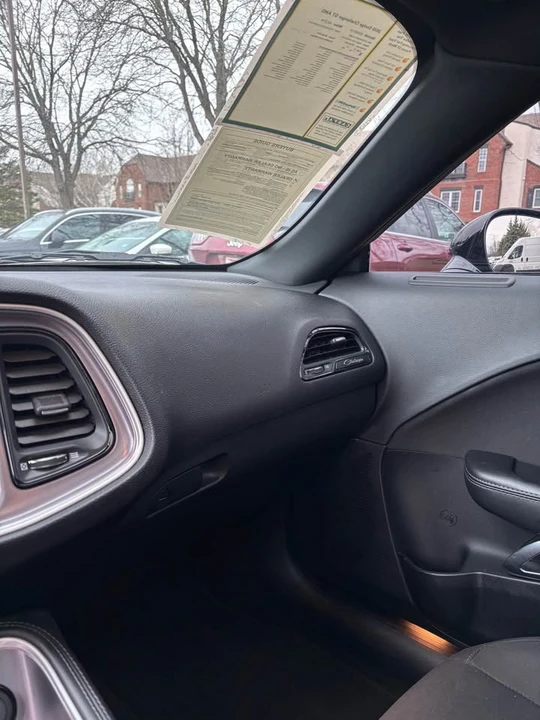 2020 Dodge Challenger 3rd Gen - Image 7 of 10