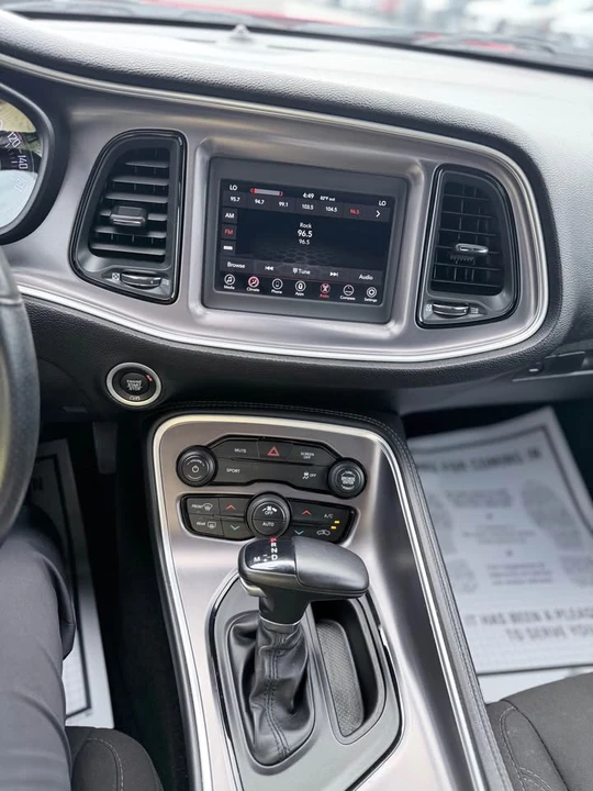 2020 Dodge Challenger 3rd Gen - Image 6 of 10