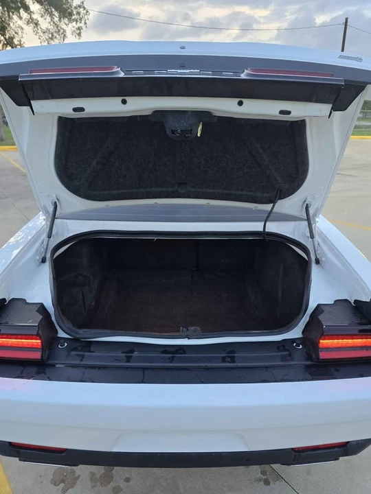 2020 Dodge Challenger 3rd Gen - Image 10 of 14