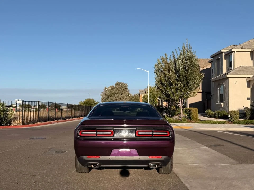 2020 Dodge Challenger 3rd Gen - Image 6 of 10