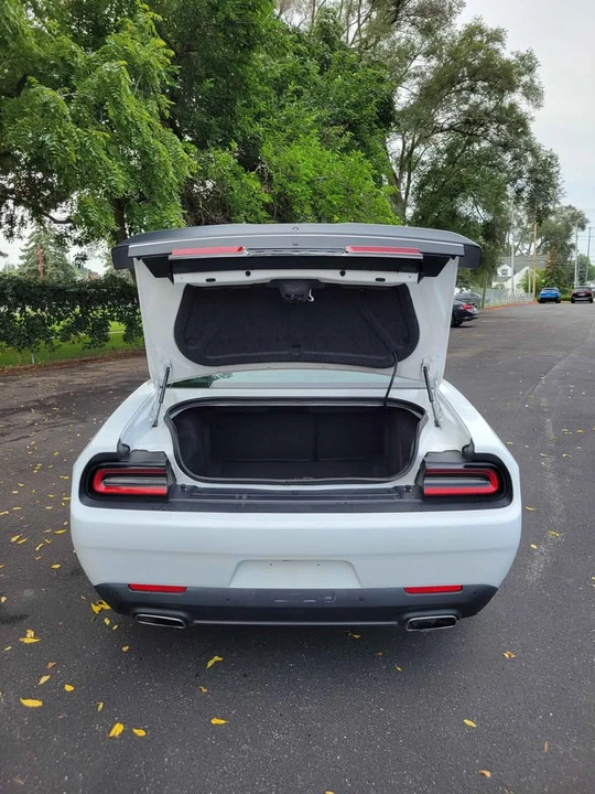 2020 Dodge Challenger 3rd Gen - Image 9 of 20