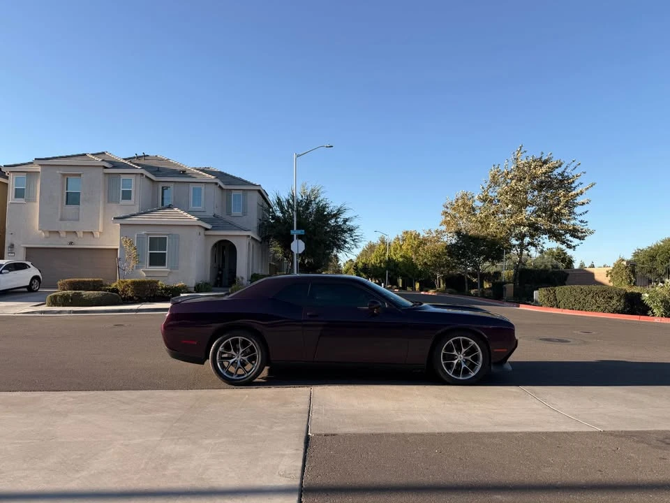 2020 Dodge Challenger 3rd Gen - Image 5 of 10
