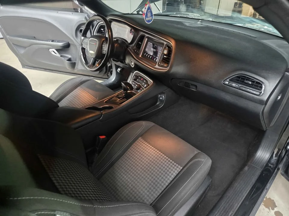 2020 Dodge Challenger 3rd Gen - Image 7 of 10