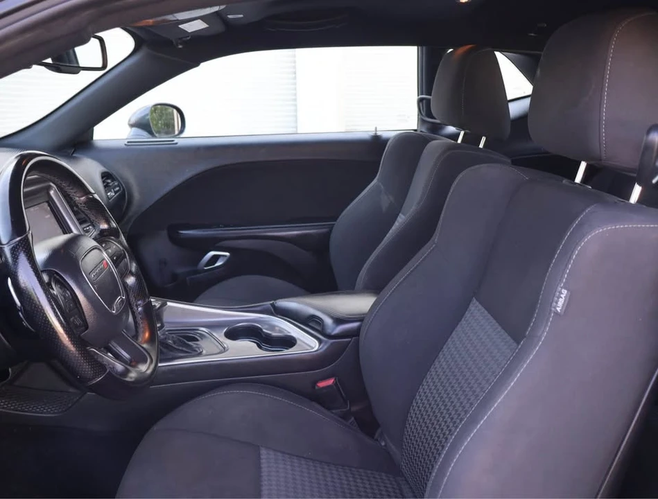 2020 Dodge Challenger 3rd Gen - Image 6 of 8