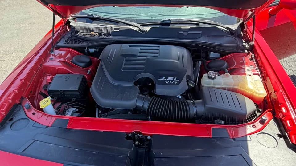 2020 Dodge Challenger 3rd Gen - Image 6 of 9