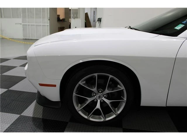 2020 Dodge Challenger 3rd Gen - Image 9 of 20