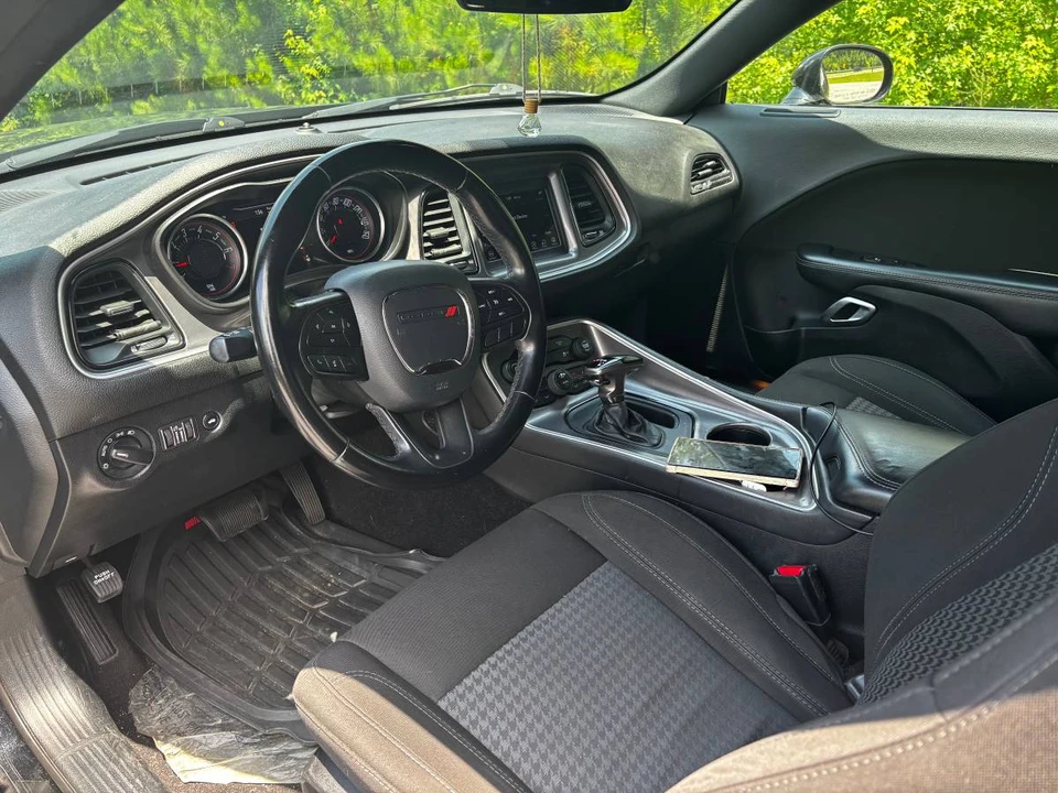 2020 Dodge Challenger 3rd Gen - Image 4 of 8