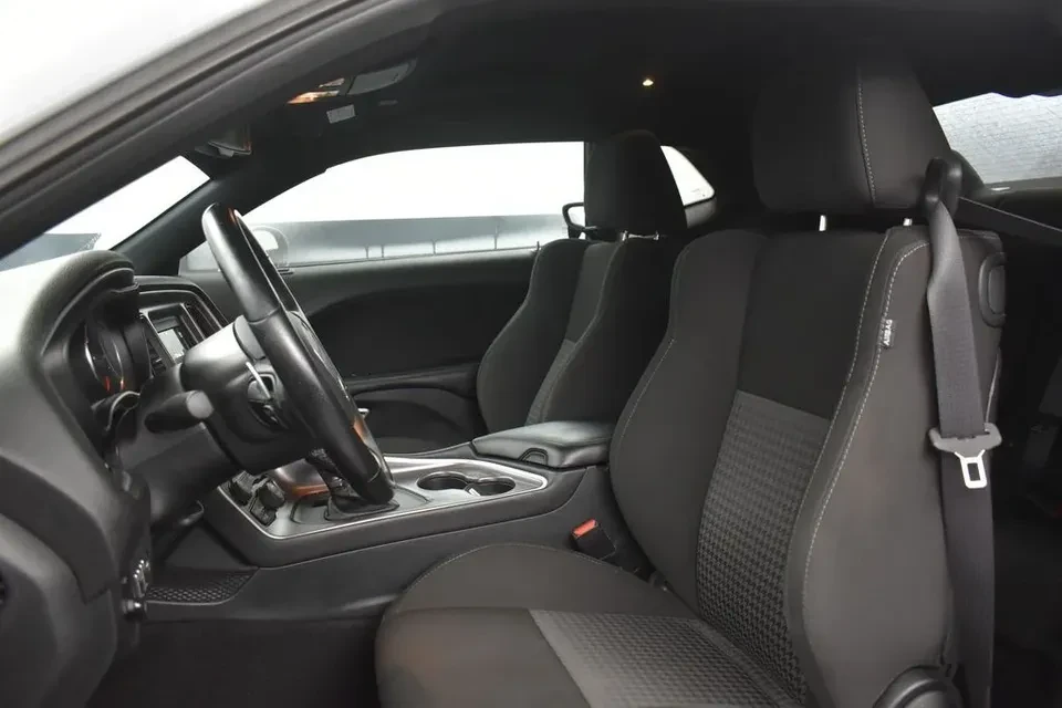 2020 Dodge Challenger 3rd Gen - Image 5 of 8