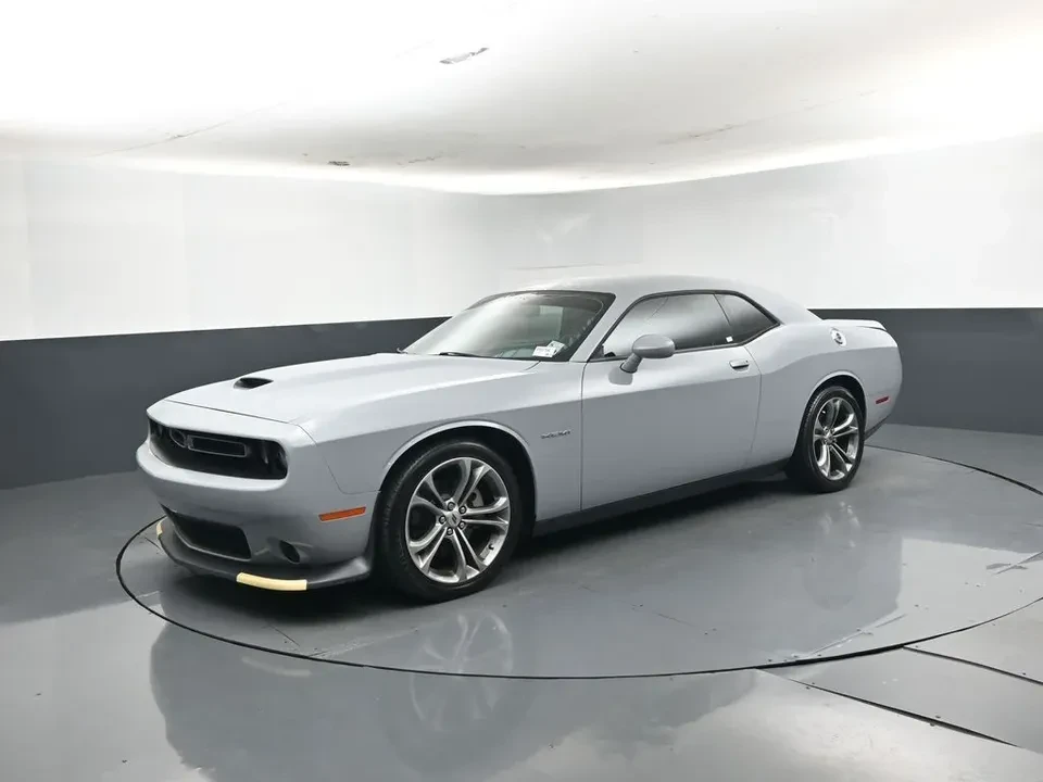 2020 Dodge Challenger 3rd Gen - Image 2 of 8