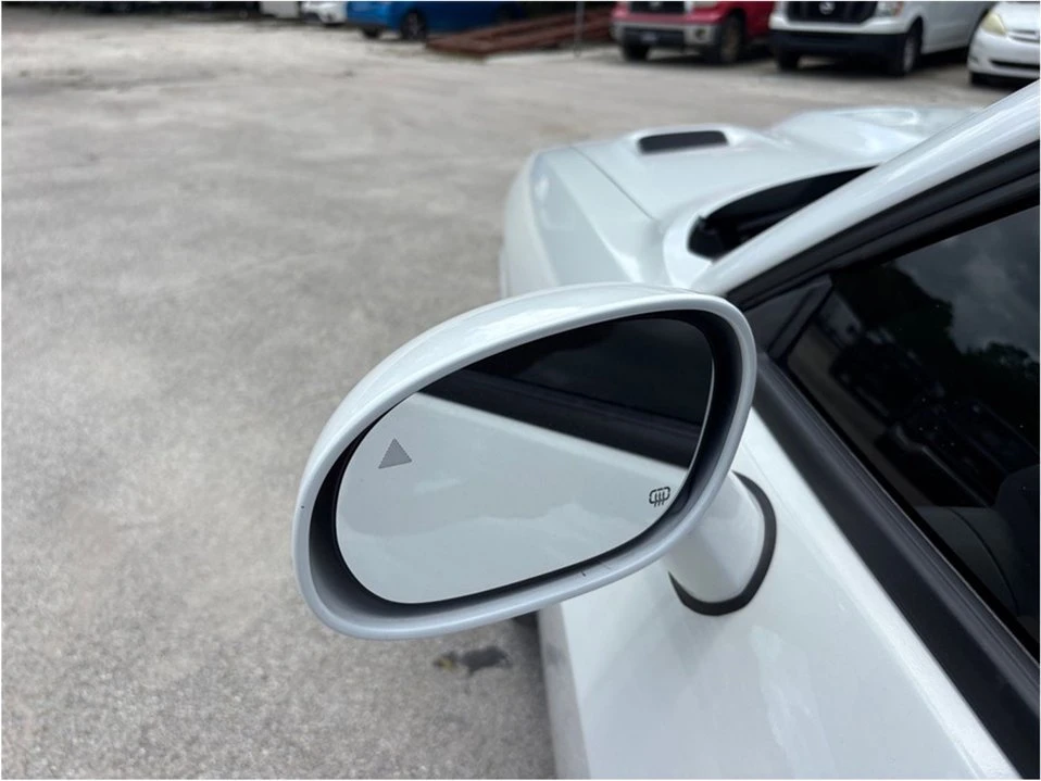 2020 Dodge Challenger 3rd Gen - Image 15 of 20