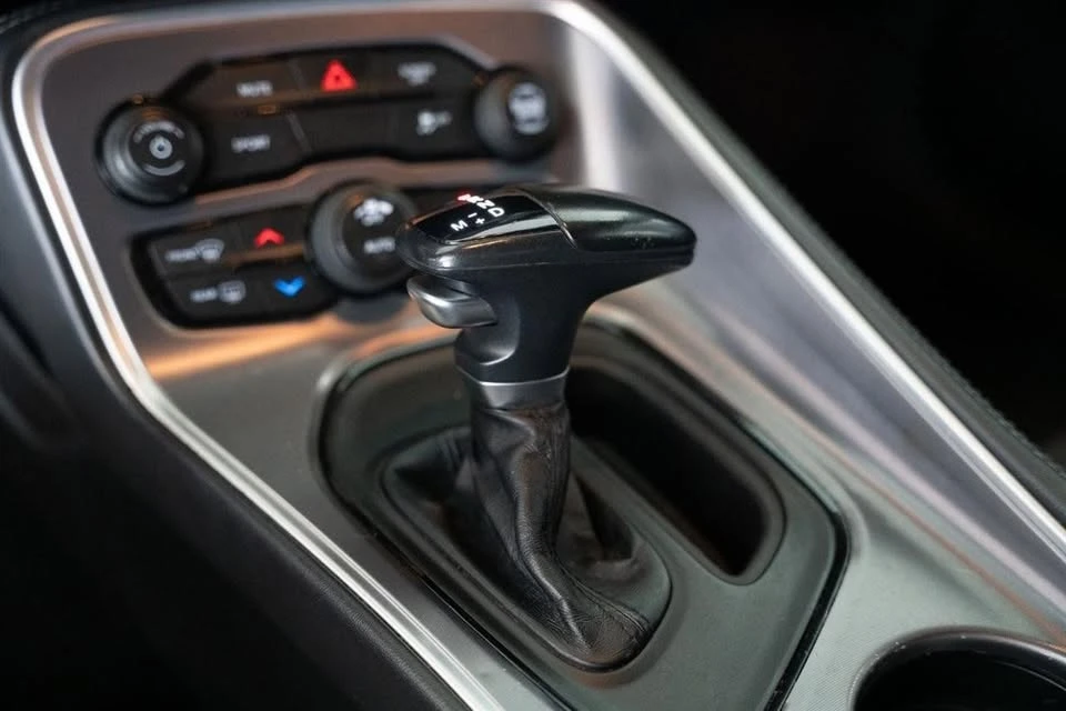 2020 Dodge Challenger 3rd Gen - Image 16 of 20