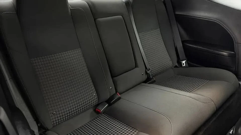 2020 Dodge Challenger 3rd Gen - Image 5 of 10
