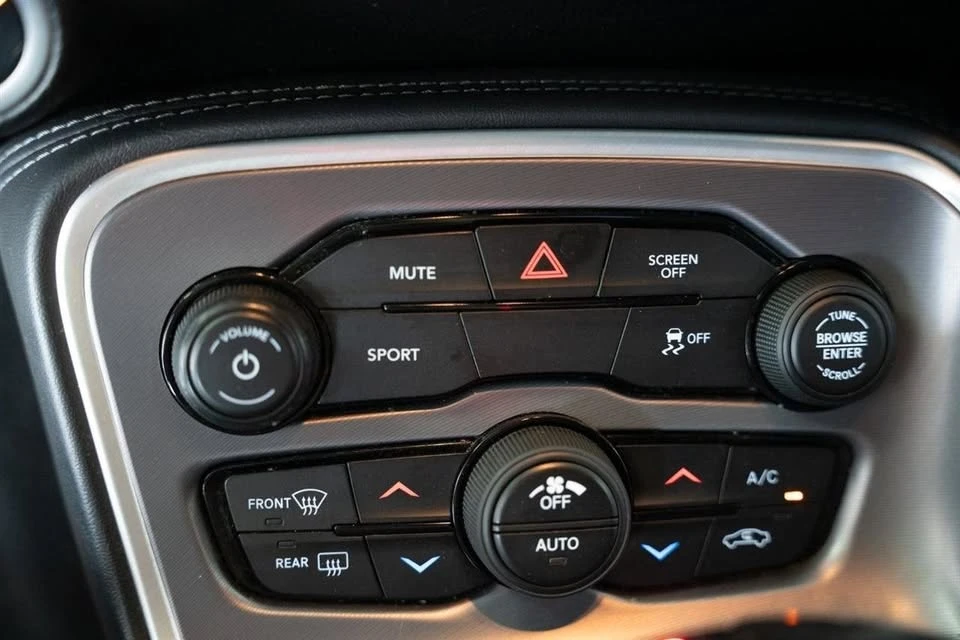 2020 Dodge Challenger 3rd Gen - Image 15 of 20