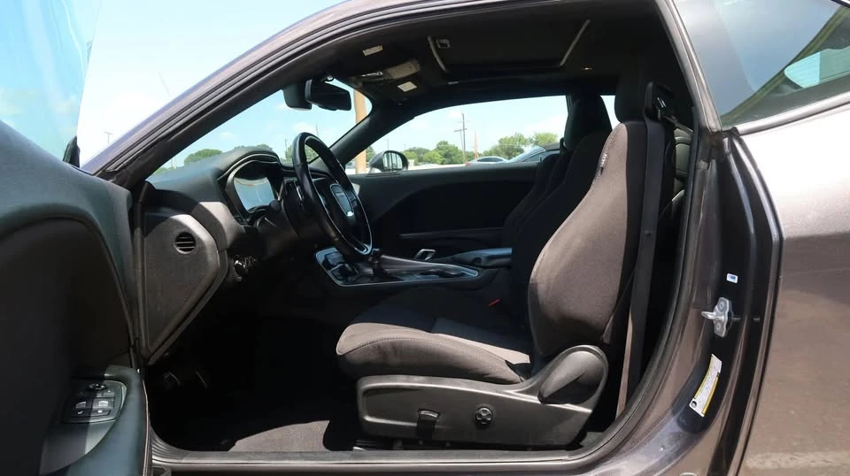 2020 Dodge Challenger 3rd Gen - Image 16 of 20
