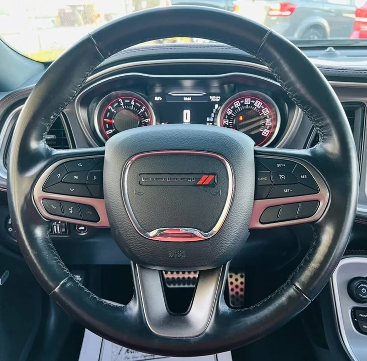 2020 Dodge Challenger 3rd Gen - Image 15 of 20