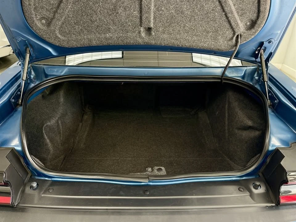 2020 Dodge Challenger 3rd Gen - Image 16 of 20