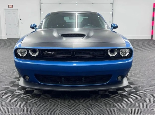 2020 Dodge Challenger 3rd Gen - Image 2 of 12