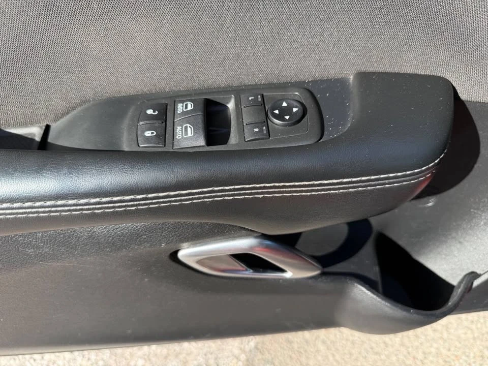 2020 Dodge Challenger 3rd Gen - Image 15 of 20