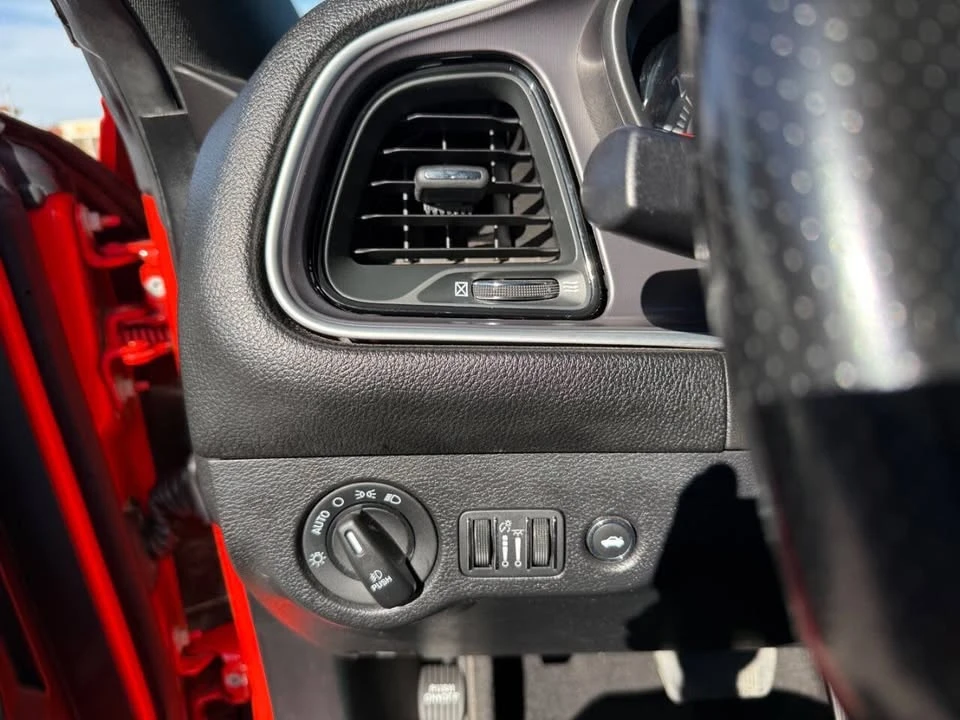 2020 Dodge Challenger 3rd Gen - Image 19 of 20