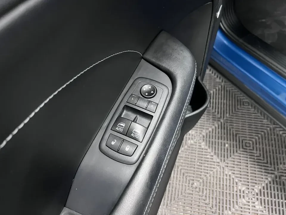 2020 Dodge Challenger 3rd Gen - Image 7 of 12