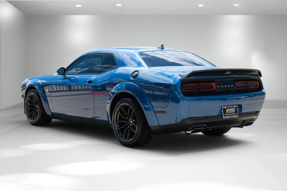 2020 Dodge Challenger 3rd Gen - Image 9 of 15