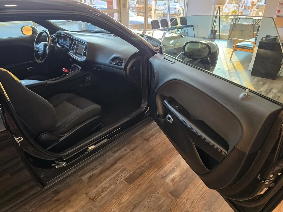 2020 Dodge Challenger 3rd Gen - Image 11 of 12