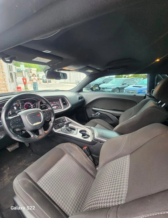 2020 Dodge Challenger 3rd Gen - Image 9 of 11