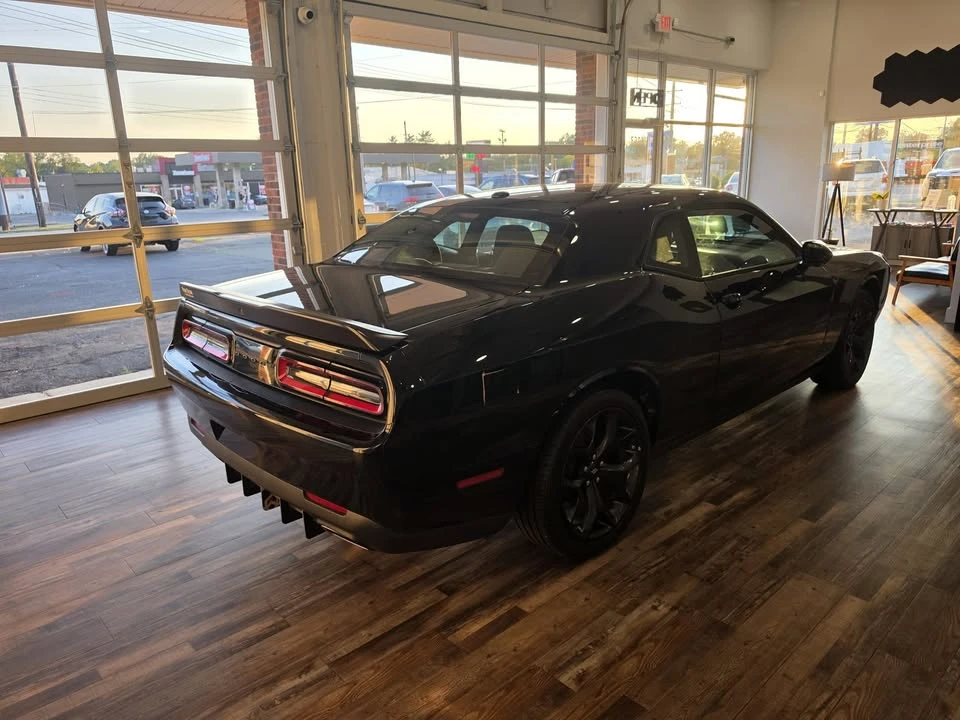 2020 Dodge Challenger 3rd Gen - Image 4 of 12