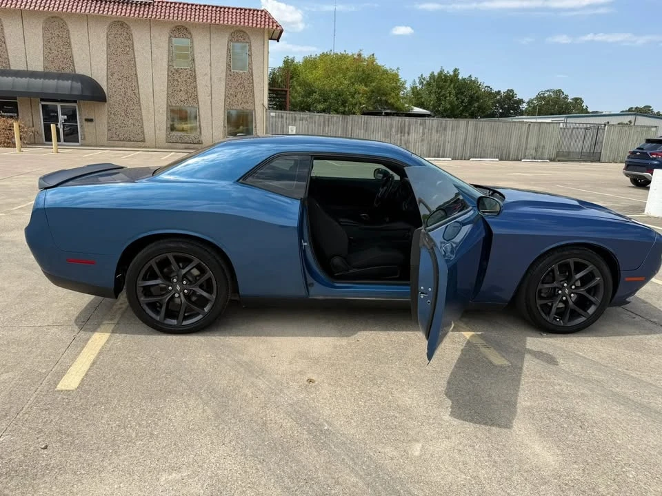 2020 Dodge Challenger 3rd Gen - Image 8 of 12