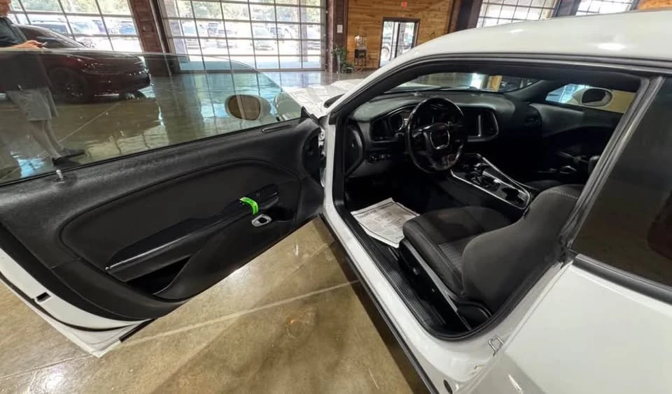 2020 Dodge Challenger 3rd Gen - Image 5 of 10