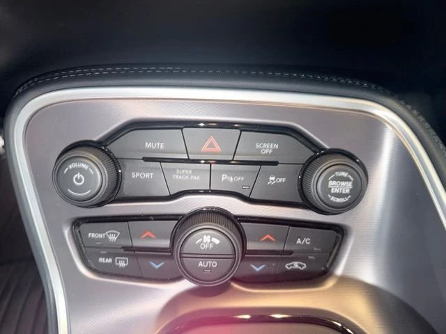2020 Dodge Challenger 3rd Gen - Image 14 of 20