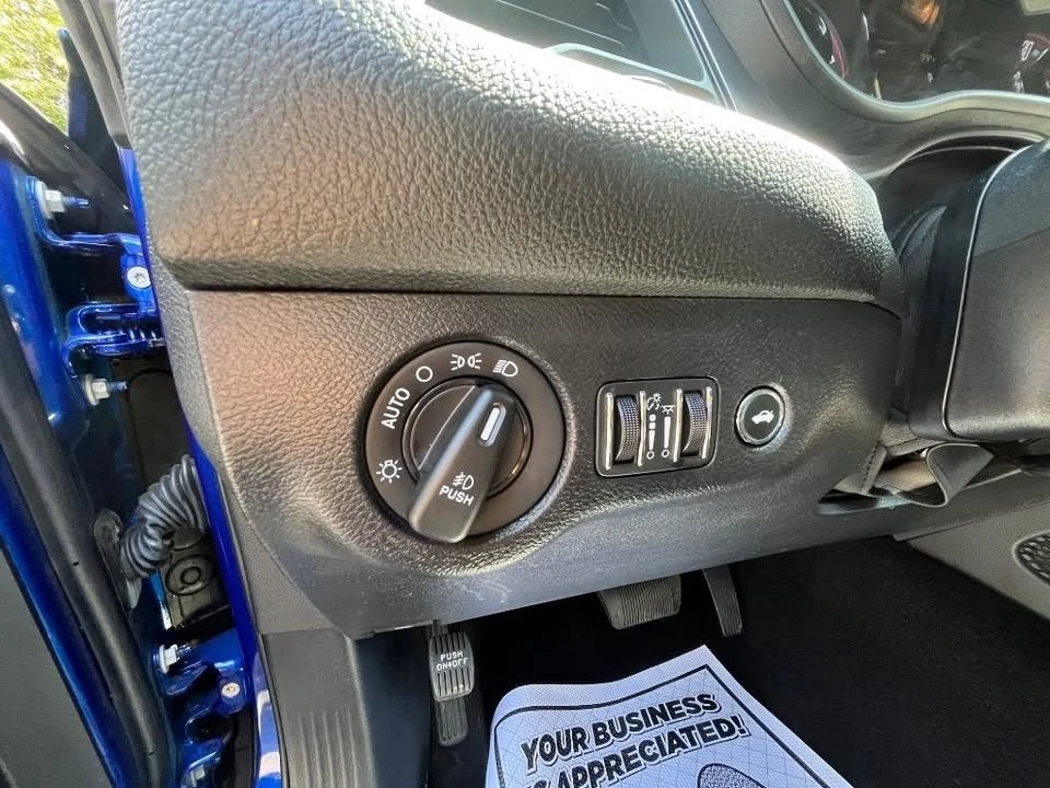 2020 Dodge Challenger 3rd Gen - Image 19 of 20