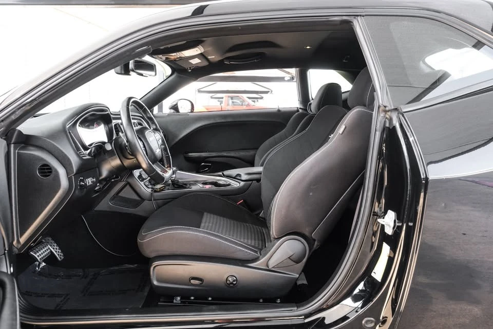 2020 Dodge Challenger 3rd Gen - Image 3 of 15