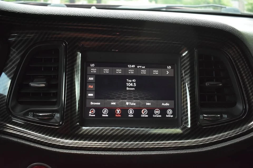 2020 Dodge Challenger 3rd Gen - Image 16 of 17
