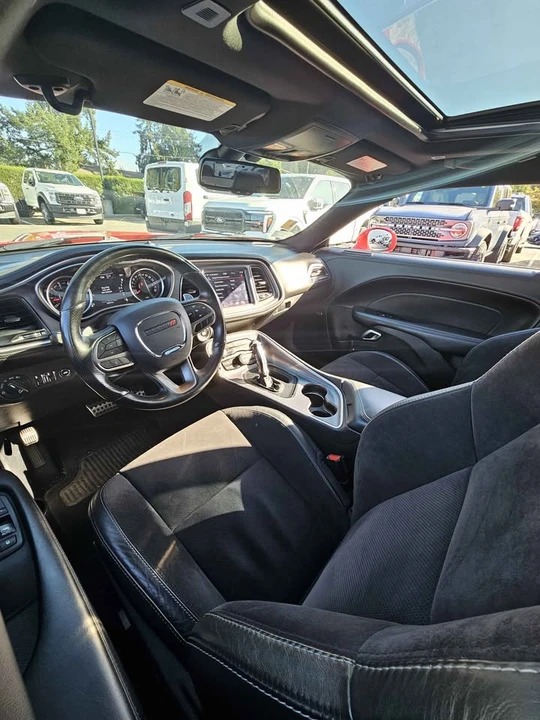 2020 Dodge Challenger 3rd Gen - Image 6 of 7