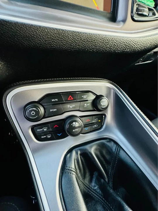2020 Dodge Challenger 3rd Gen - Image 11 of 14