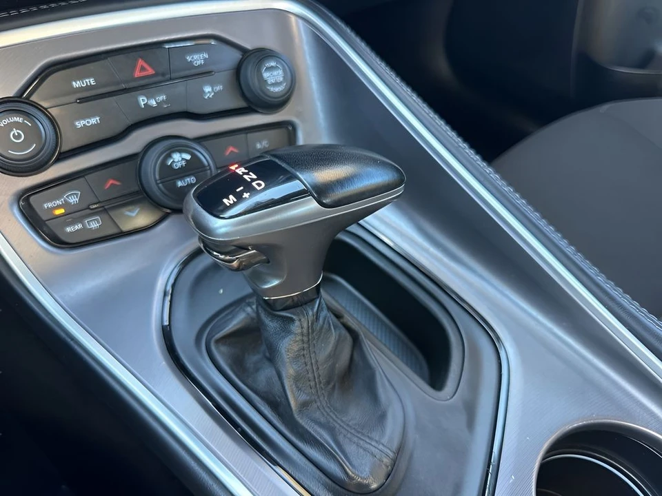 2020 Dodge Challenger 3rd Gen - Image 16 of 21