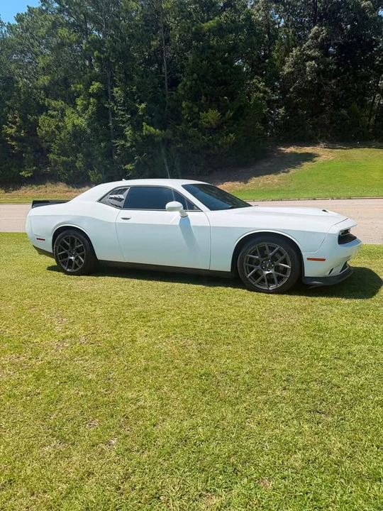 2020 Dodge Challenger 3rd Gen - Image 9 of 16